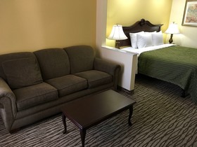 Super 8 by Wyndham Jackson MS