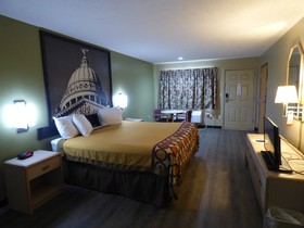 Super 8 by Wyndham Kosciusko
