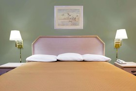 Super 8 by Wyndham Kosciusko