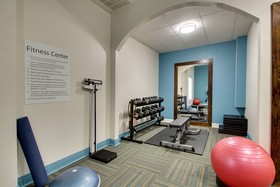 Holiday Inn Express & Suites Laurel