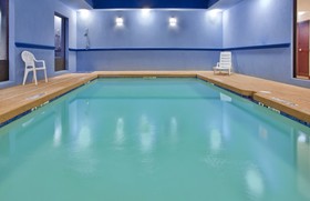 Holiday Inn Express & Suites Laurel