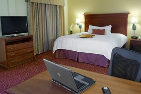 Hampton Inn & Suites McComb