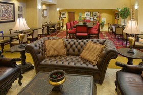 Hampton Inn & Suites McComb