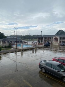 Americas Best Value Inn Meridian