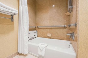 Hilton Garden Inn Meridian