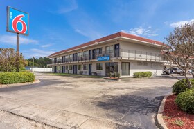 Motel 9 Meridian