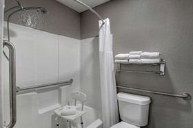 Studio 6 Meridian