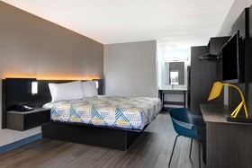 Studio 6 Meridian