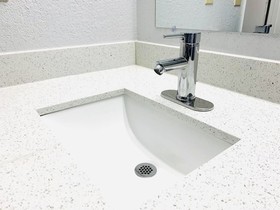 Studio 6 Meridian