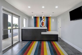 Studio 6 Meridian