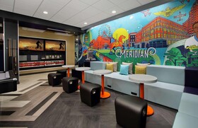 Tru by Hilton Meridian