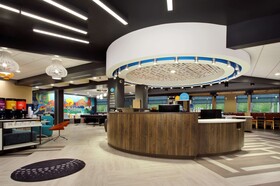 Tru by Hilton Meridian