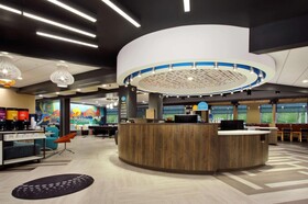 Tru by Hilton Meridian