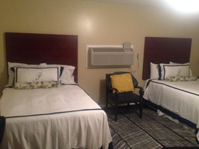 Pleasure Point Inn & Suites