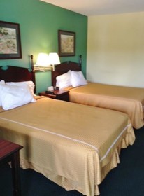 Super 8 By Wyndham Moss Point