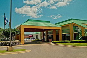 Best Western Flagship Inn