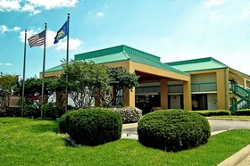 Best Western Flagship Inn