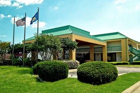 Best Western Flagship Inn
