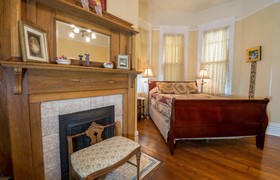 Bisland House Bed and Breakfast