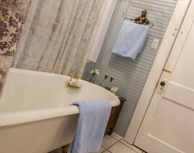 Bisland House Bed and Breakfast