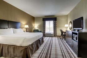 Holiday Inn Express & Suites Natchez South