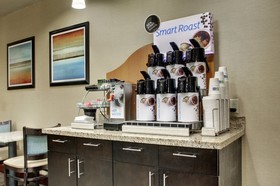 Holiday Inn Express & Suites Natchez South