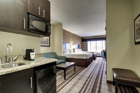 Holiday Inn Express & Suites Natchez South