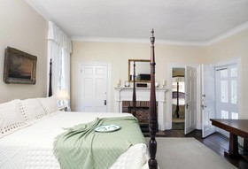 Linden Antebellum Bed & Breakfast
