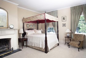 Linden Antebellum Bed & Breakfast