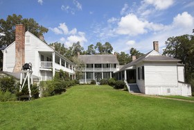 Linden Antebellum Bed & Breakfast