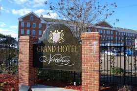 Natchez Grand Hotel & Suites