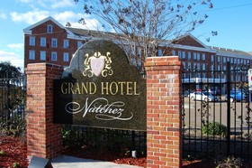 Natchez Grand Hotel & Suites