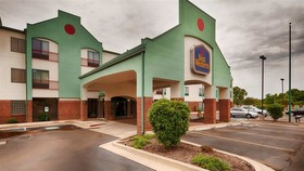 Best Western River Inn