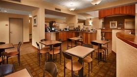 Best Western River Inn