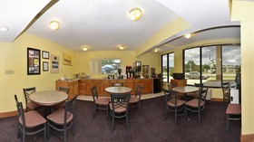 Days Inn by Wyndham Ocean Springs