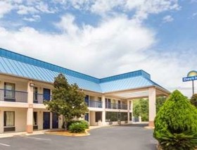 Days Inn by Wyndham Ocean Springs