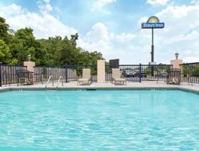 Days Inn by Wyndham Ocean Springs
