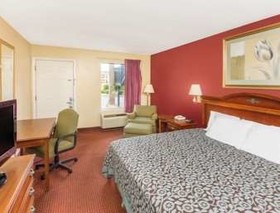 Days Inn by Wyndham Ocean Springs