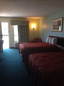 Econo Lodge Inn & Suites Ocean Springs Biloxi