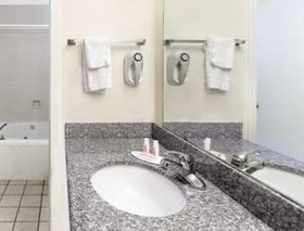 Super 8 by Wyndham Ocean Springs Biloxi