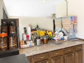 Super 8 by Wyndham Ocean Springs Biloxi
