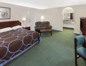 Super 8 by Wyndham Ocean Springs Biloxi
