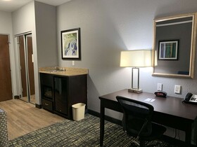 Best Western Plus Olive Branch Hotel & Suites