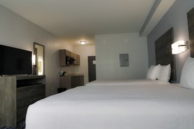 Home Inn and Suite
