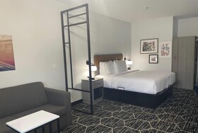 La Quinta Inn & Suites by Wyndham Olive Branch