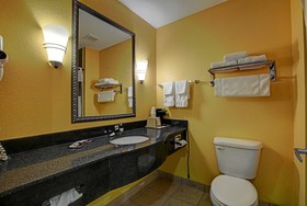 Magnolia Inn and Suites Olive Branch
