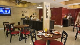 Magnolia Inn and Suites Olive Branch