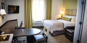 Candlewood Suites Pearl