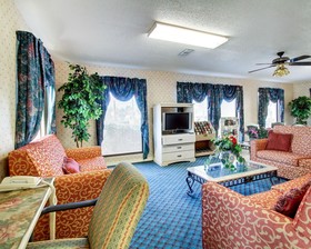 Econo Lodge Pearl