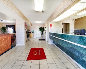 Econo Lodge Pearl